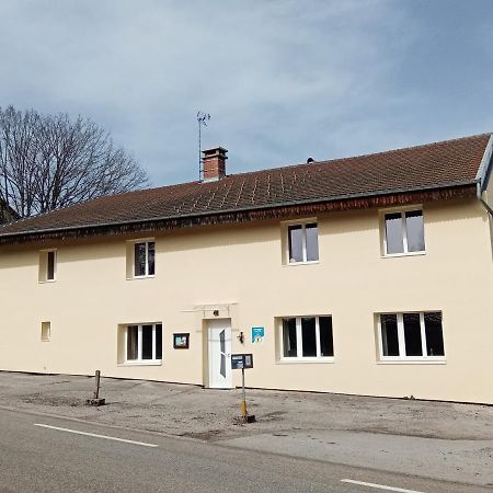Les P'Tites Pistes Acomodação com café da manhã Chaux-des-Pres Exterior foto